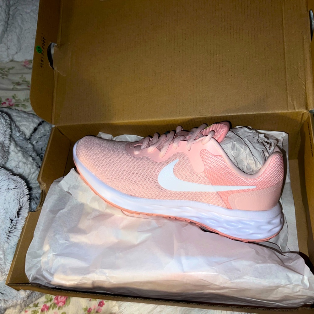 nike tennis shoes